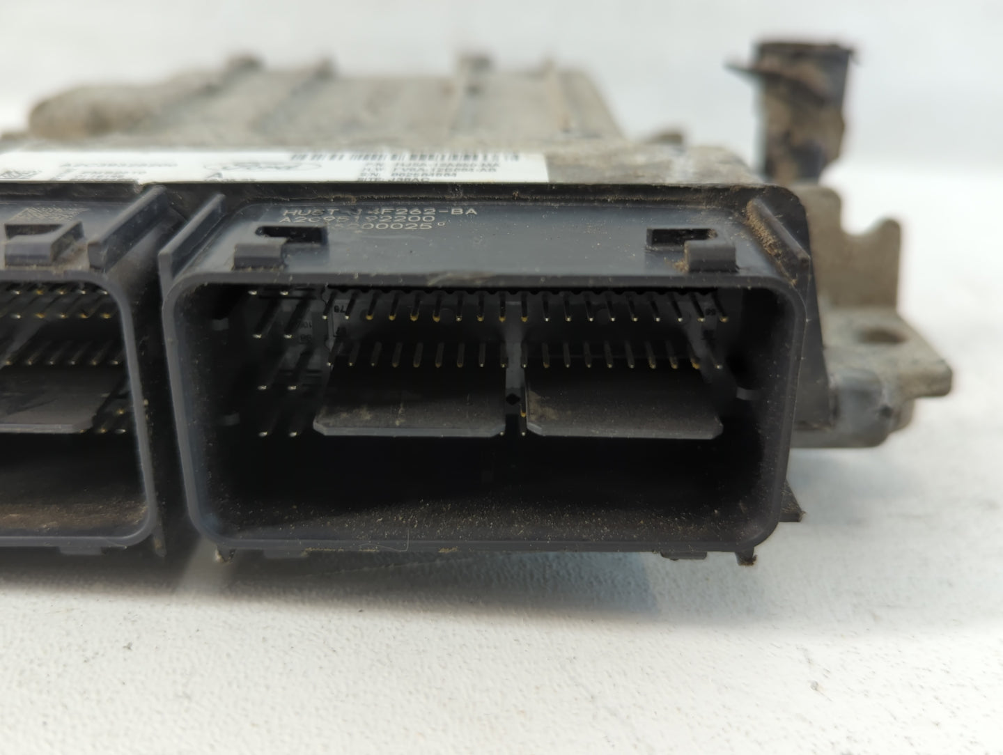 2017-2019 Ford Escape PCM Engine Control Computer ECU ECM PCU OEM P/N:HJ5A-12A650-MA Fits Fits 2017 2018 2019 OEM Used Auto 