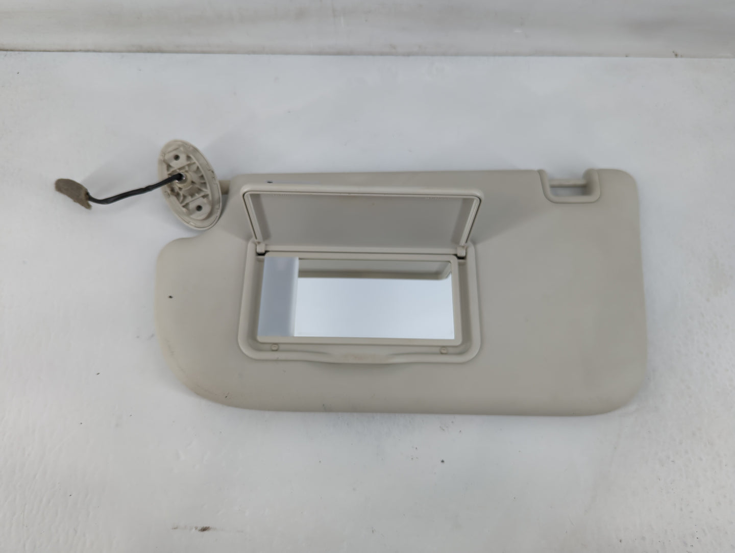 2013-2019 Ford Escape Sun Visor Shade Replacement Driver Left Mirror Fits Fits 2013 2014 2015 2016 2017 2018 2019 OEM Used A