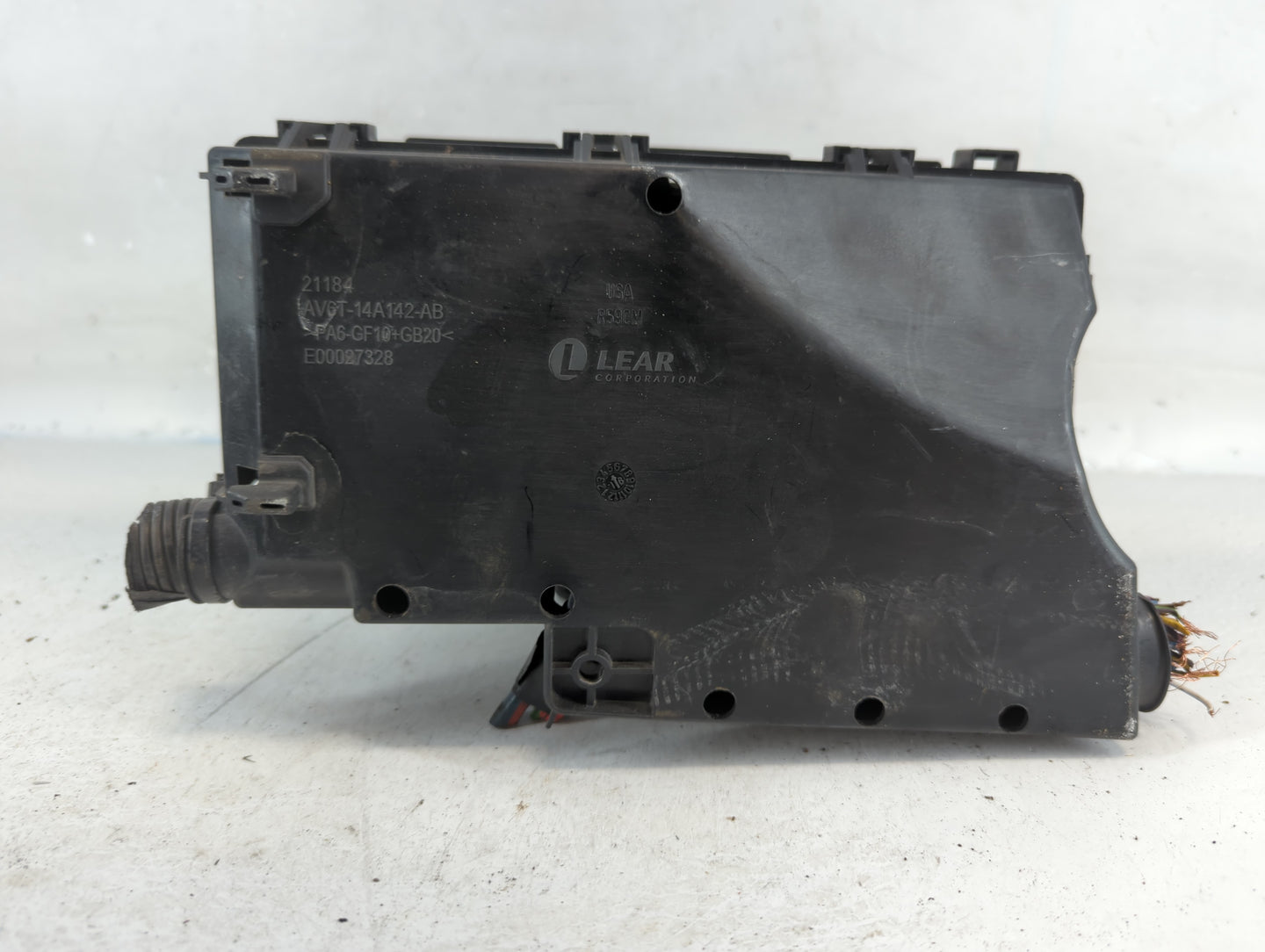 2017 Ford Escape Fusebox Fuse Box Panel Relay Module P/N:E02345500 AV6T-14A067-AD Fits OEM Used Auto Parts - Oemusedautopart