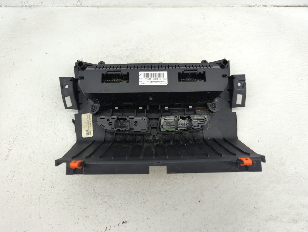 2017 Ford Escape Climate Control Module Temperature AC/Heater Replacement P/N:GJ5T-18C612-CE Fits OEM Used Auto Parts - Oemu