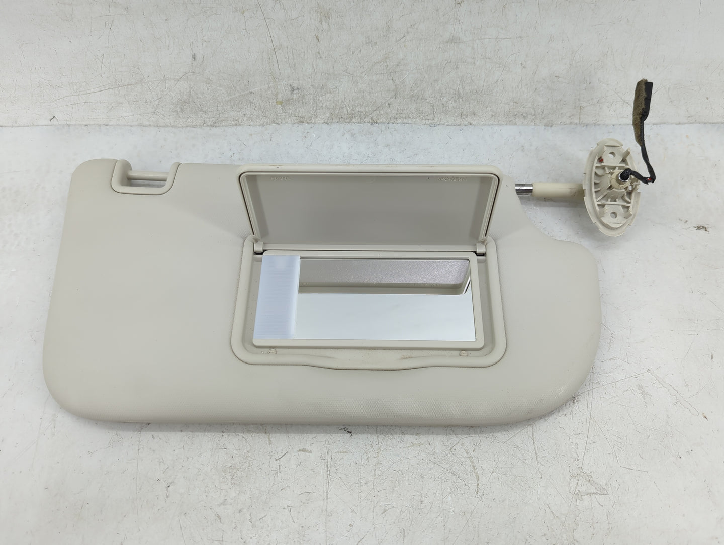 2013-2019 Ford Escape Sun Visor Shade Replacement Passenger Right Mirror Fits Fits 2013 2014 2015 2016 2017 2018 2019 OEM Us