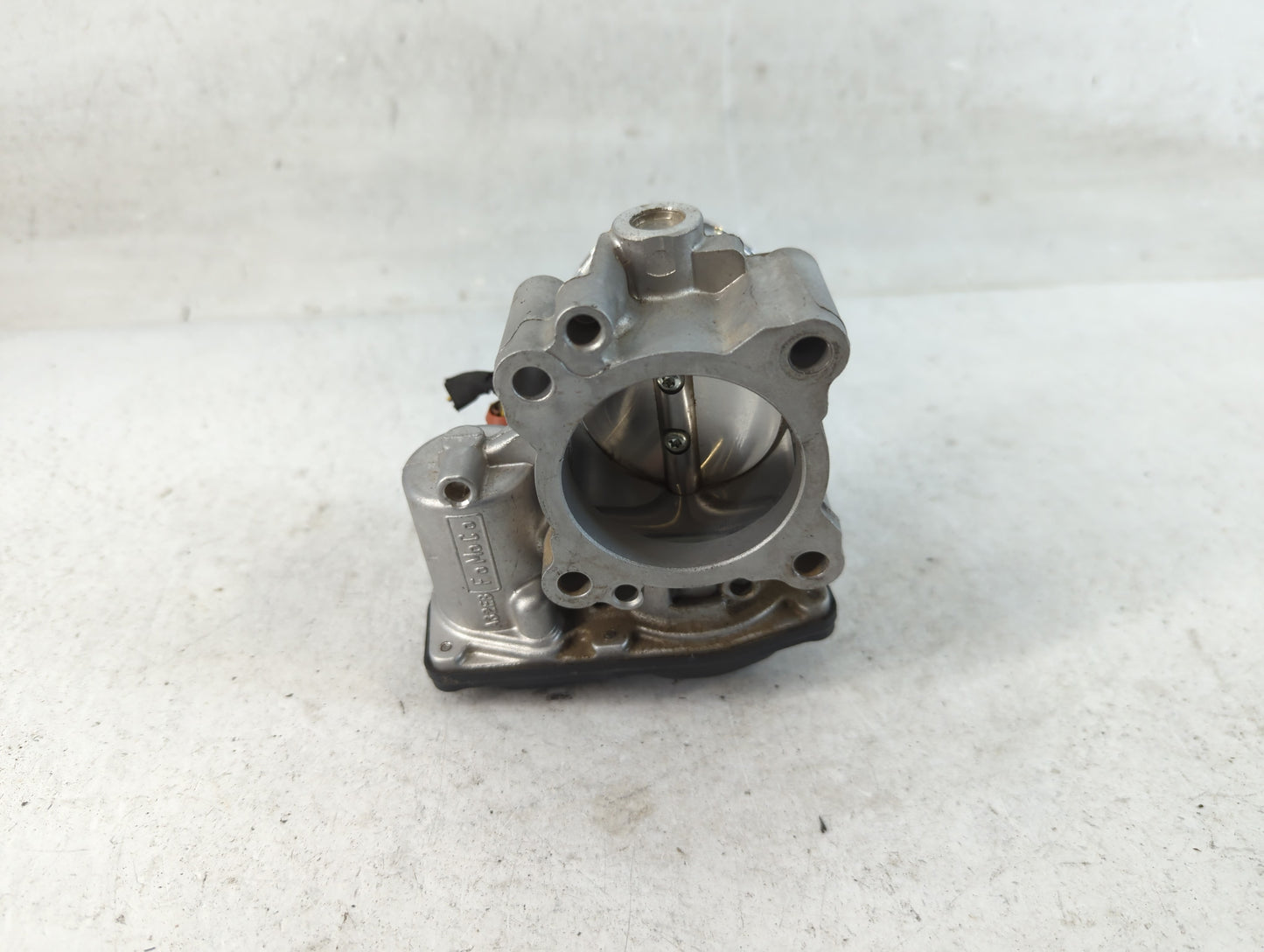2017-2019 Ford Escape Throttle Body P/N:DS7G-9F991-BB B16 298 4222 Fits Fits 2014 2015 2016 2017 2018 2019 2020 OEM Used Aut