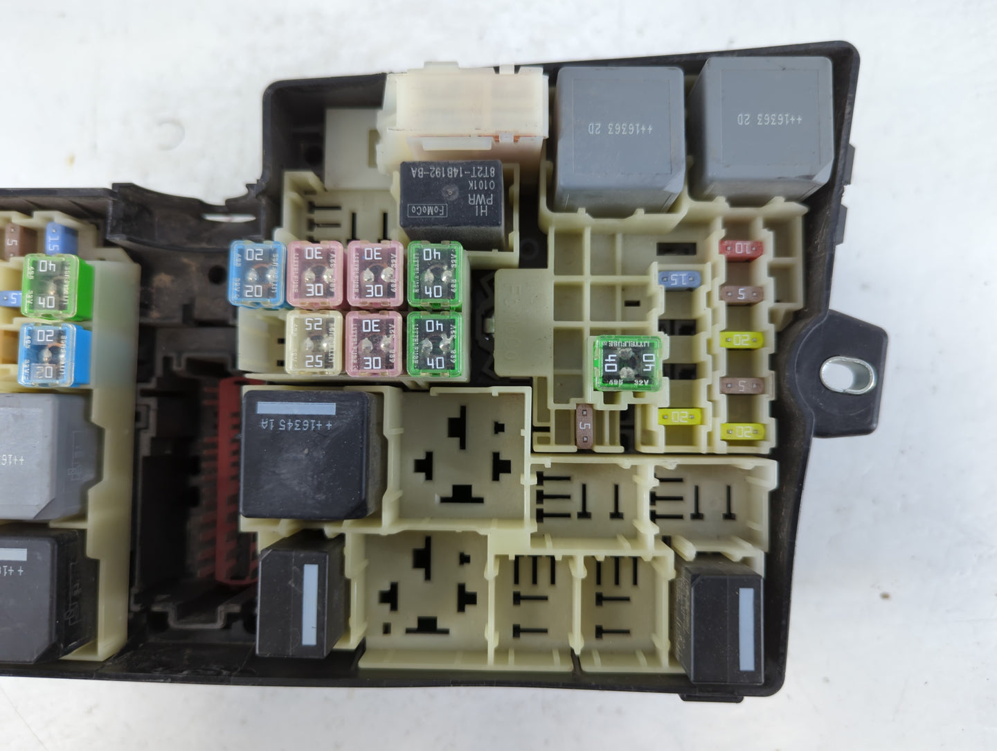 2017 Ford Escape Fusebox Fuse Box Panel Relay Module P/N:AV6T-14A142-AB Fits OEM Used Auto Parts - Oemusedautoparts1.com