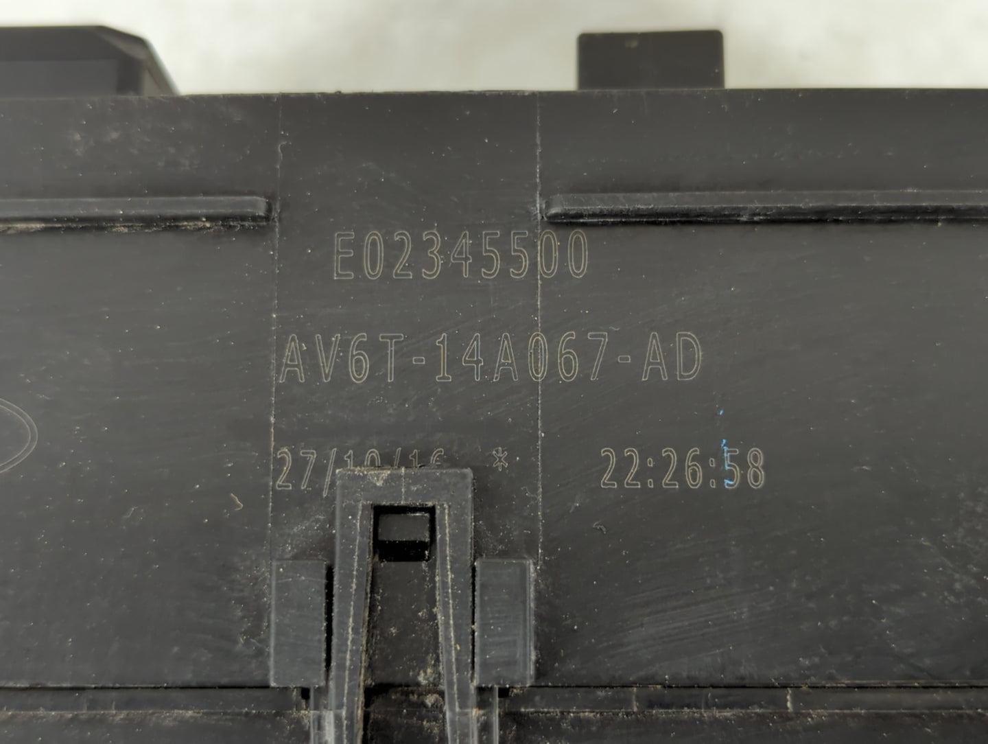 2017 Ford Escape Fusebox Fuse Box Panel Relay Module P/N:AV6T-14A142-AB Fits OEM Used Auto Parts - Oemusedautoparts1.com