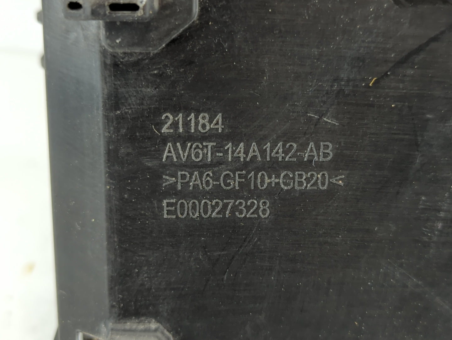 2017 Ford Escape Fusebox Fuse Box Panel Relay Module P/N:AV6T-14A142-AB Fits OEM Used Auto Parts - Oemusedautoparts1.com