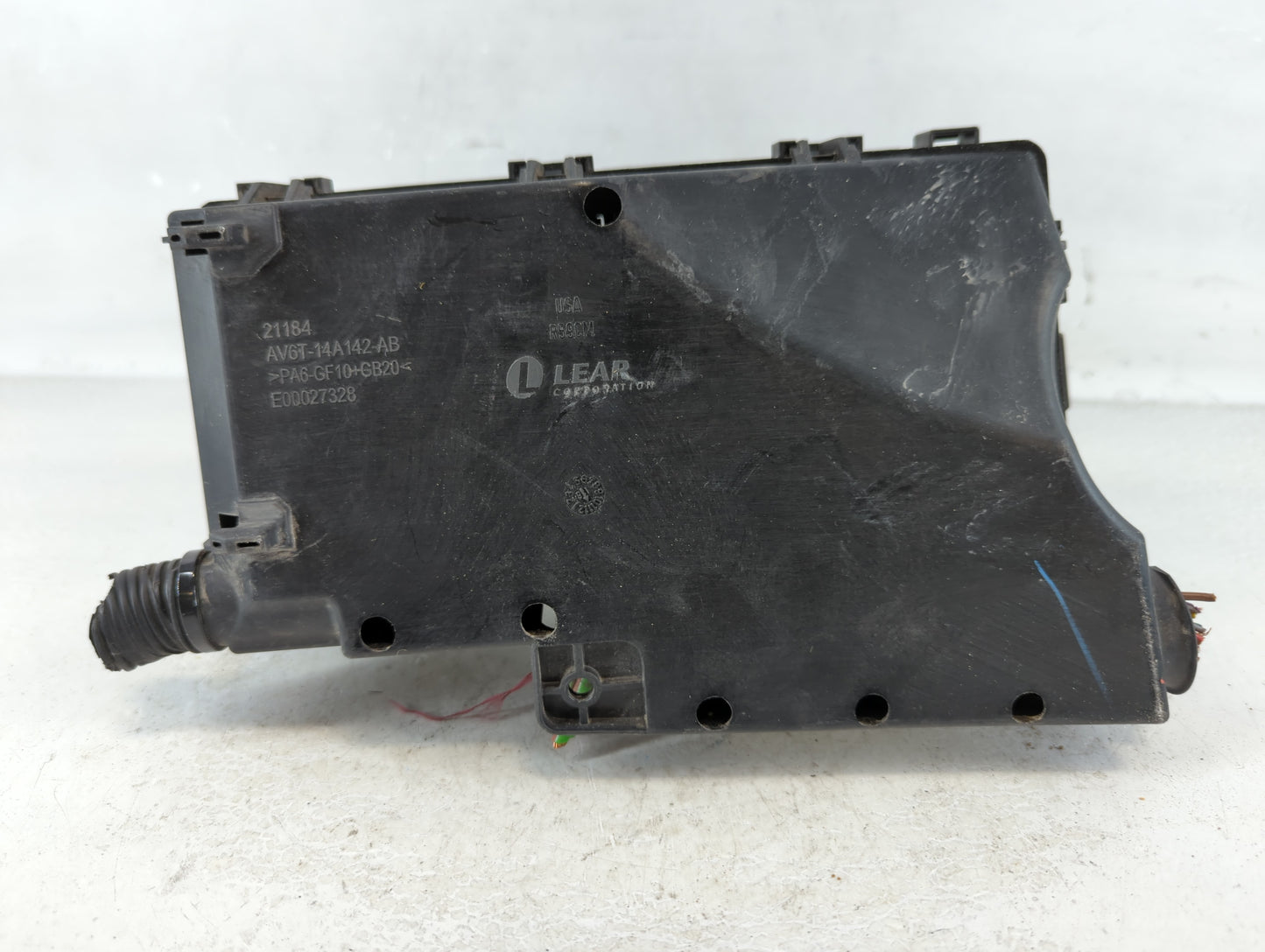 2017 Ford Escape Fusebox Fuse Box Panel Relay Module P/N:AV6T-14A142-AB Fits OEM Used Auto Parts - Oemusedautoparts1.com
