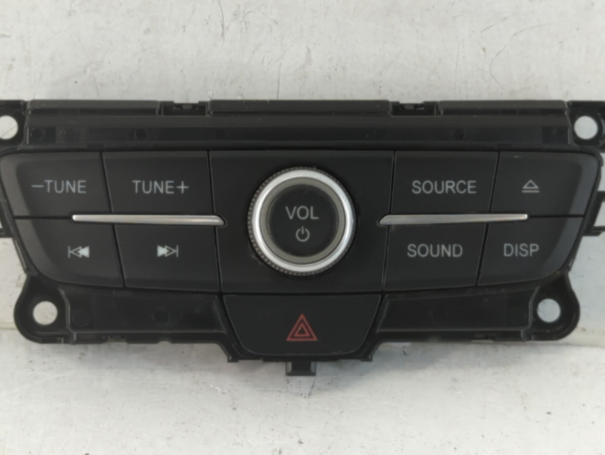 2017 Ford Escape Radio AM FM Cd Player Receiver Replacement P/N:F1CT 18K811 HC Fits Fits 1994 1995 1996 OEM Used Auto Parts 