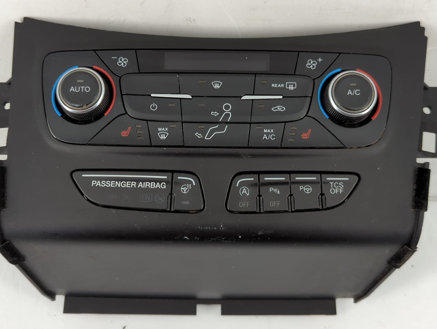2017 Ford Escape Climate Control Module Temperature AC/Heater Replacement P/N:GJ5T-18C612-FA Fits OEM Used Auto Parts - Oemu