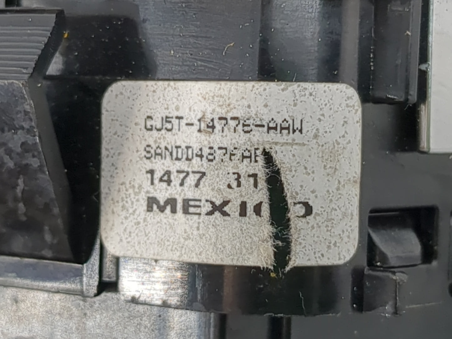 2017-2019 Ford Escape Master Power Window Switch Replacement Driver Side Left P/N:GJ5T-14776-AAW Fits Fits 2017 2018 2019 OE