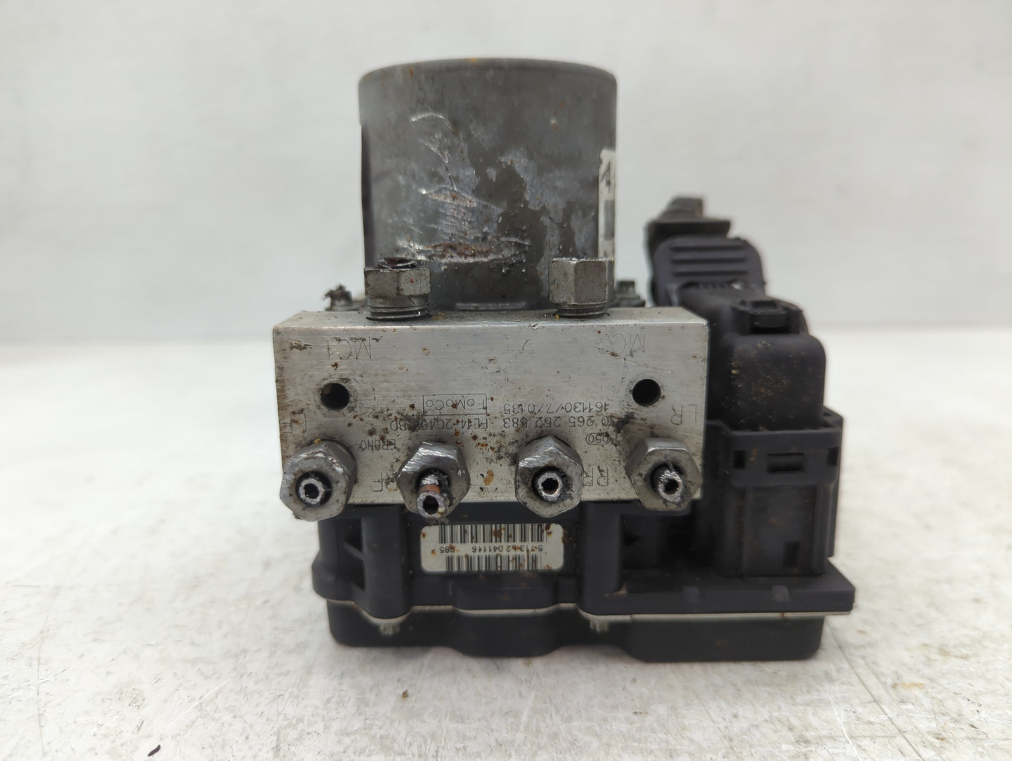 2017 Ford Expedition ABS Pump Control Module Replacement P/N:FL14-2C405-BD Fits OEM Used Auto Parts - Oemusedautoparts1.com