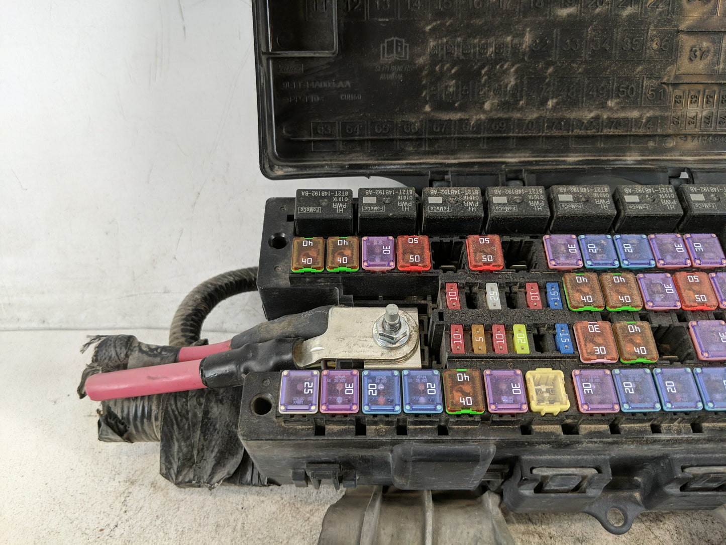 2017 Ford Expedition Fusebox Fuse Box Panel Relay Module Fits OEM Used Auto Parts - Oemusedautoparts1.com