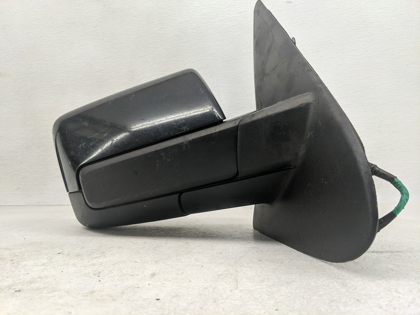 2017 Ford Expedition Side Mirror Replacement Passenger Right View Door Mirror P/N:CL14 17682 Fits OEM Used Auto Parts - Oemu