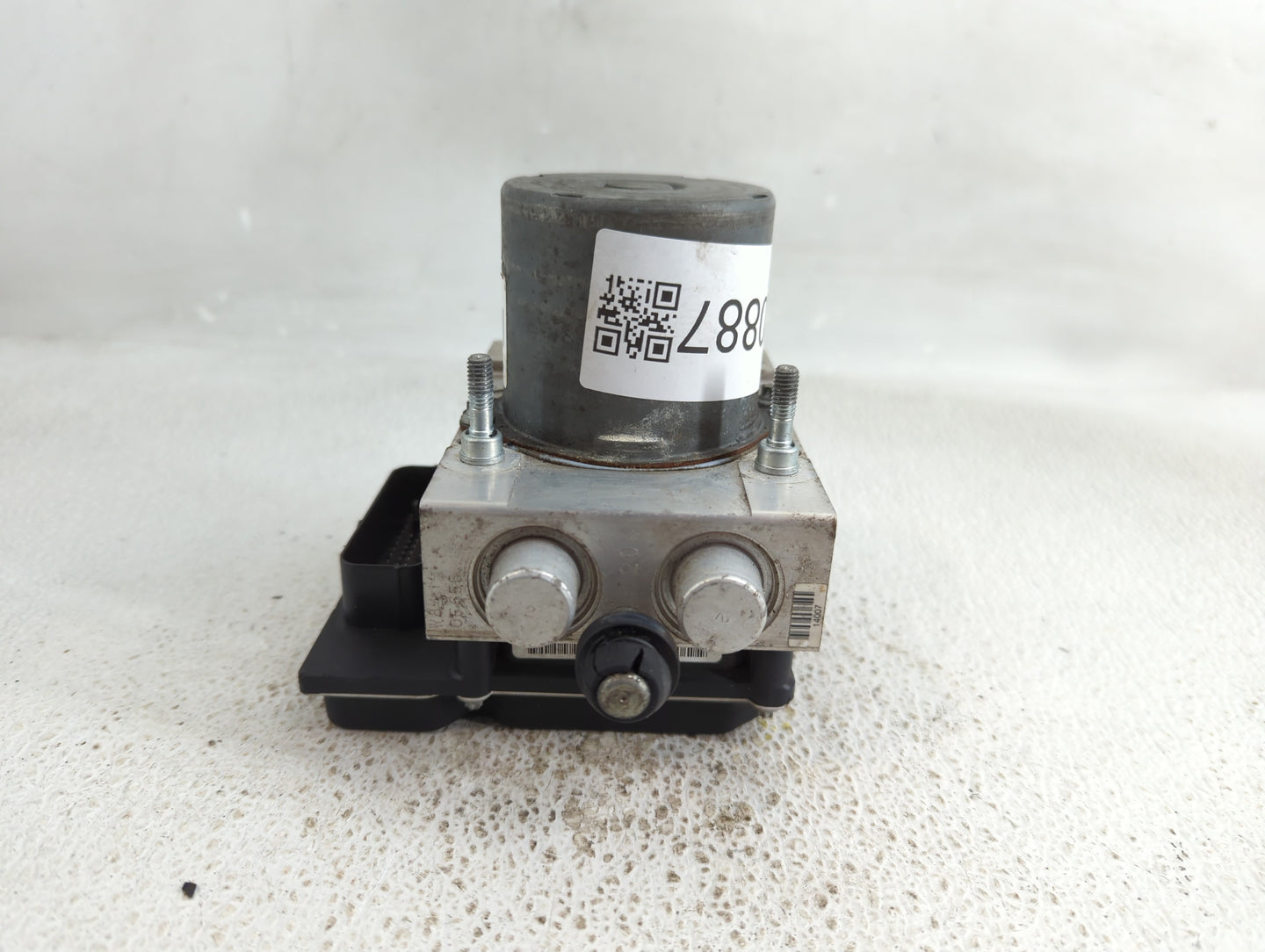 2017 Ford Expedition ABS Pump Control Module Replacement P/N:FL14-2C405-A Fits OEM Used Auto Parts - Oemusedautoparts1.com