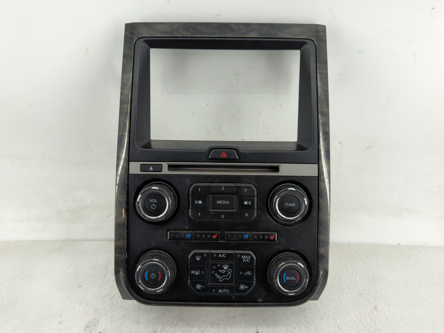 2015-2017 Ford Expedition Radio Control Panel - Oemusedautoparts1.com