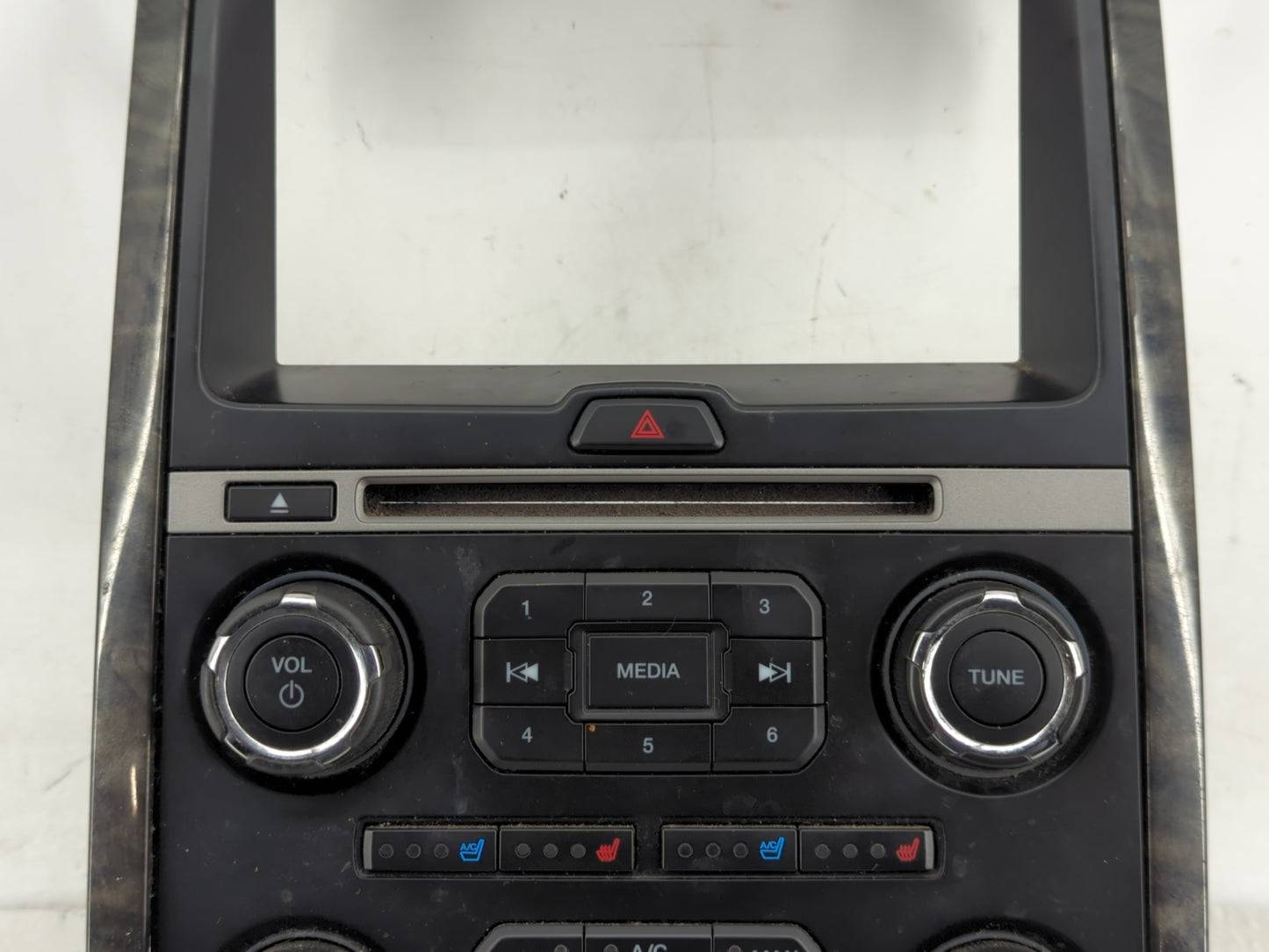 2015-2017 Ford Expedition Radio Control Panel - Oemusedautoparts1.com