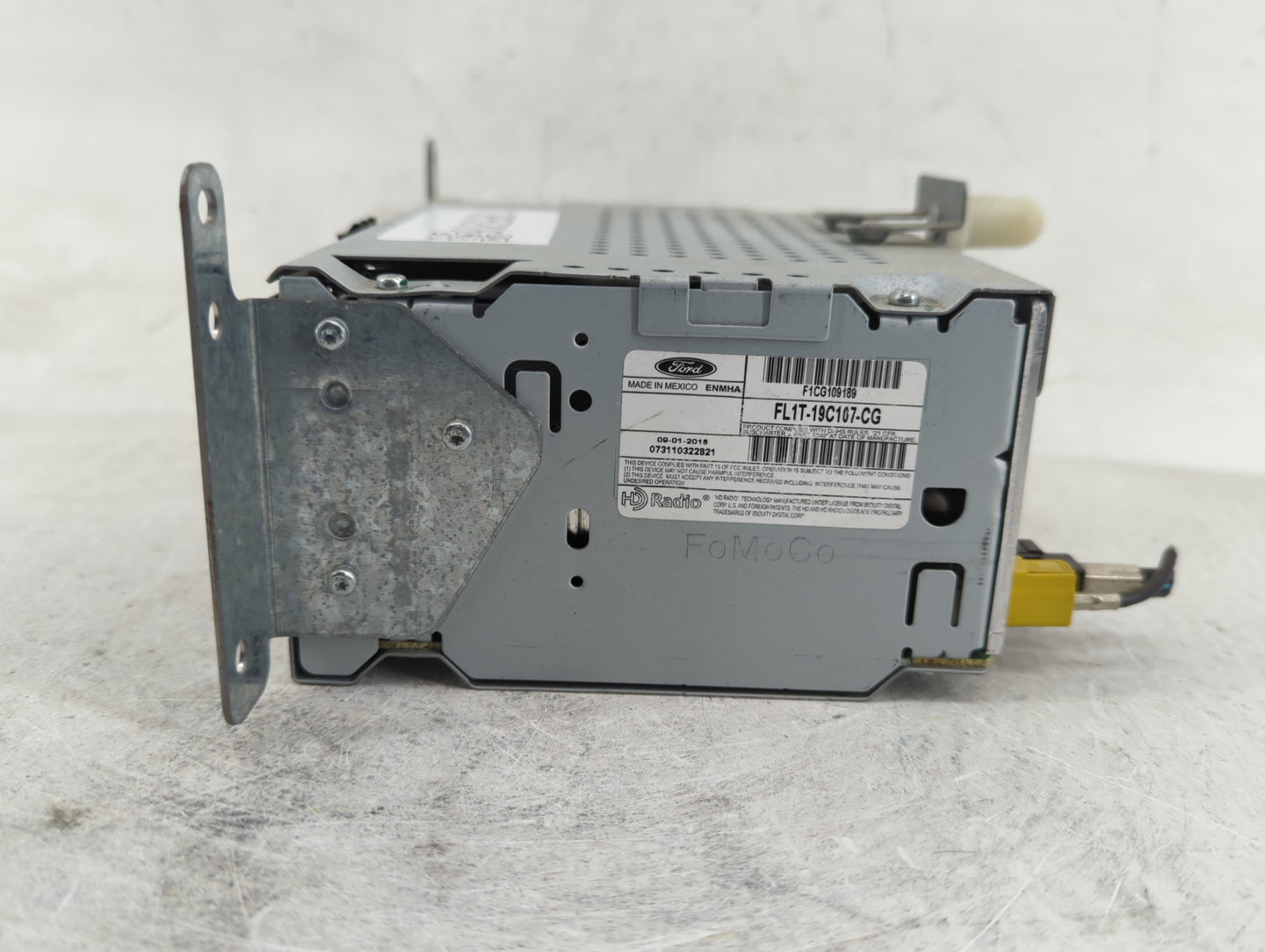 2015-2017 Ford Expedition Radio AM FM Cd Player Receiver Replacement P/N:FL1T-19C107-CG Fits Fits 2015 2016 2017 OEM Used Au