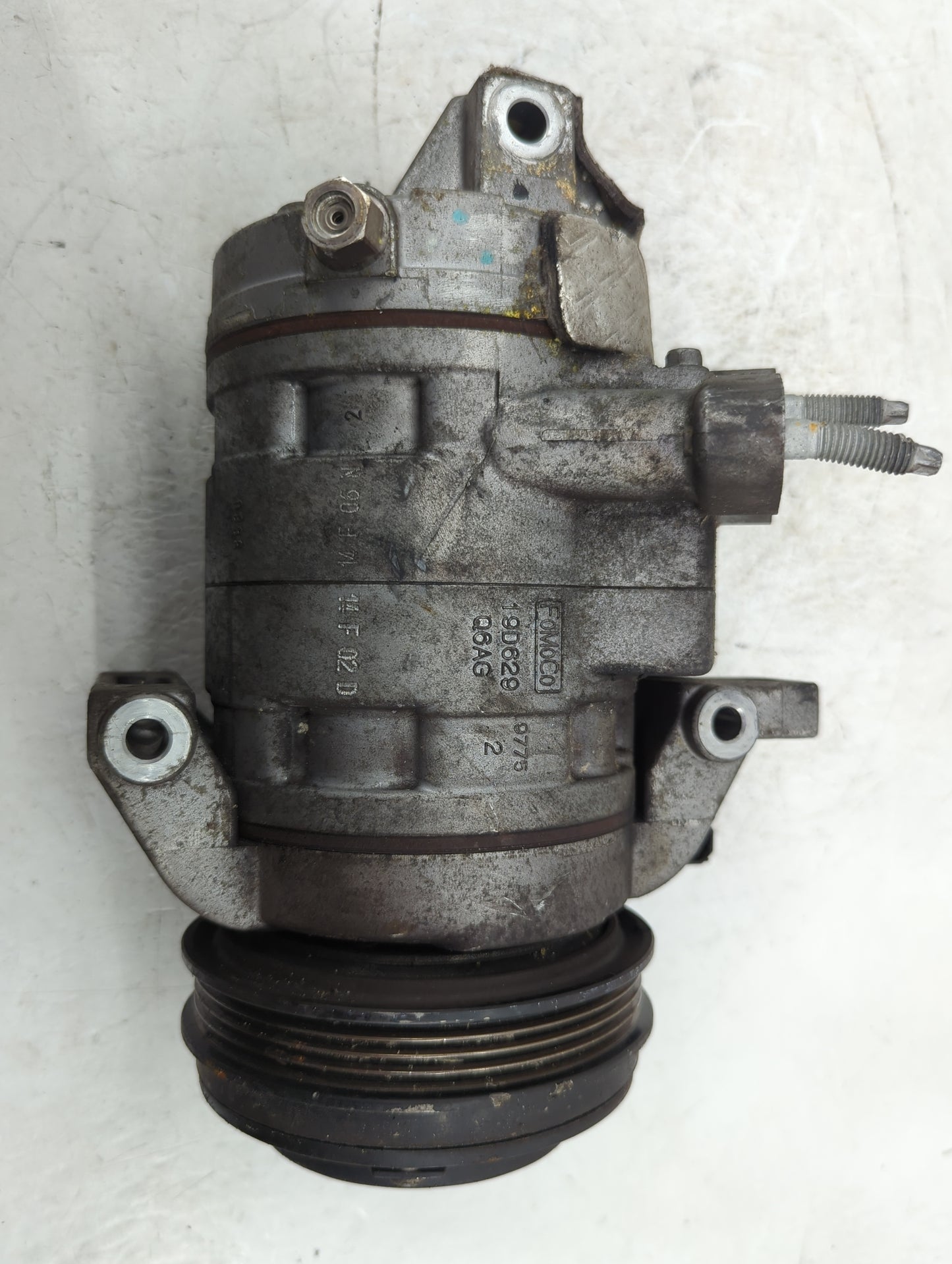2015-2017 Ford Expedition Air Conditioning A/c Ac Compressor Oem - Oemusedautoparts1.com