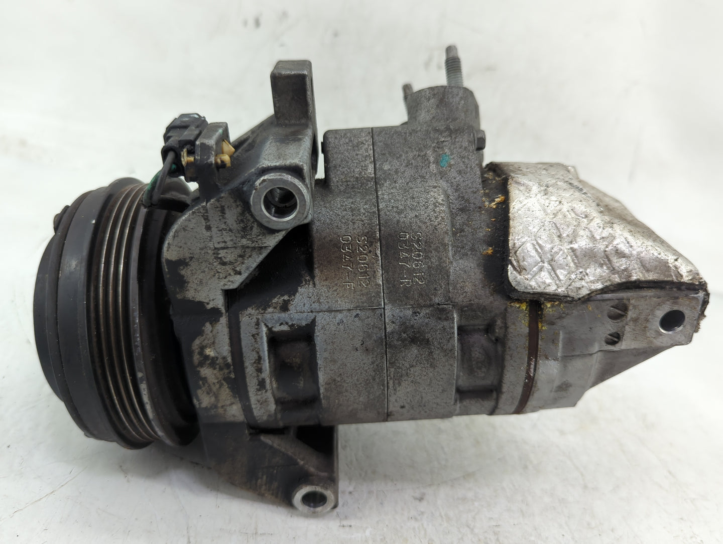 2015-2017 Ford Expedition Air Conditioning A/c Ac Compressor Oem - Oemusedautoparts1.com