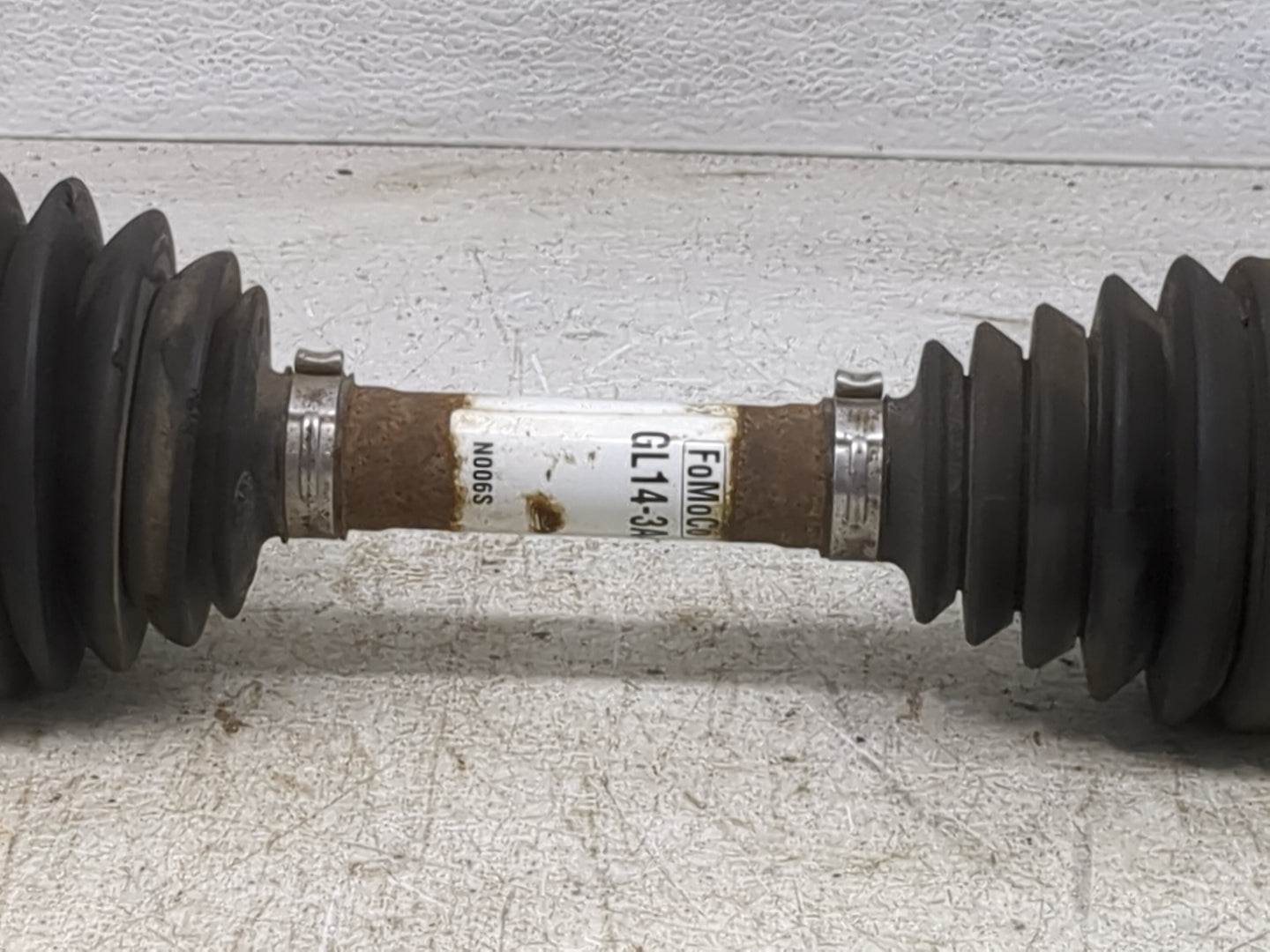 Ford Expedition Axle Shaft Front Driver Cv C/v - Oemusedautoparts1.com