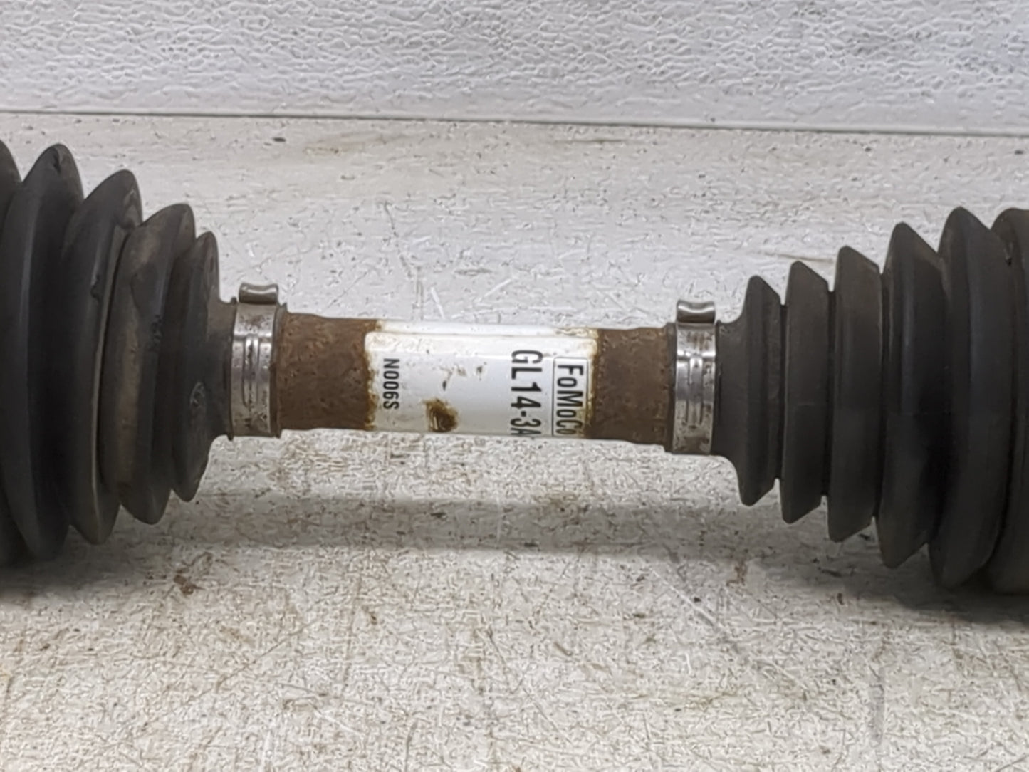 Ford Expedition Axle Shaft Front Driver Cv C/v - Oemusedautoparts1.com