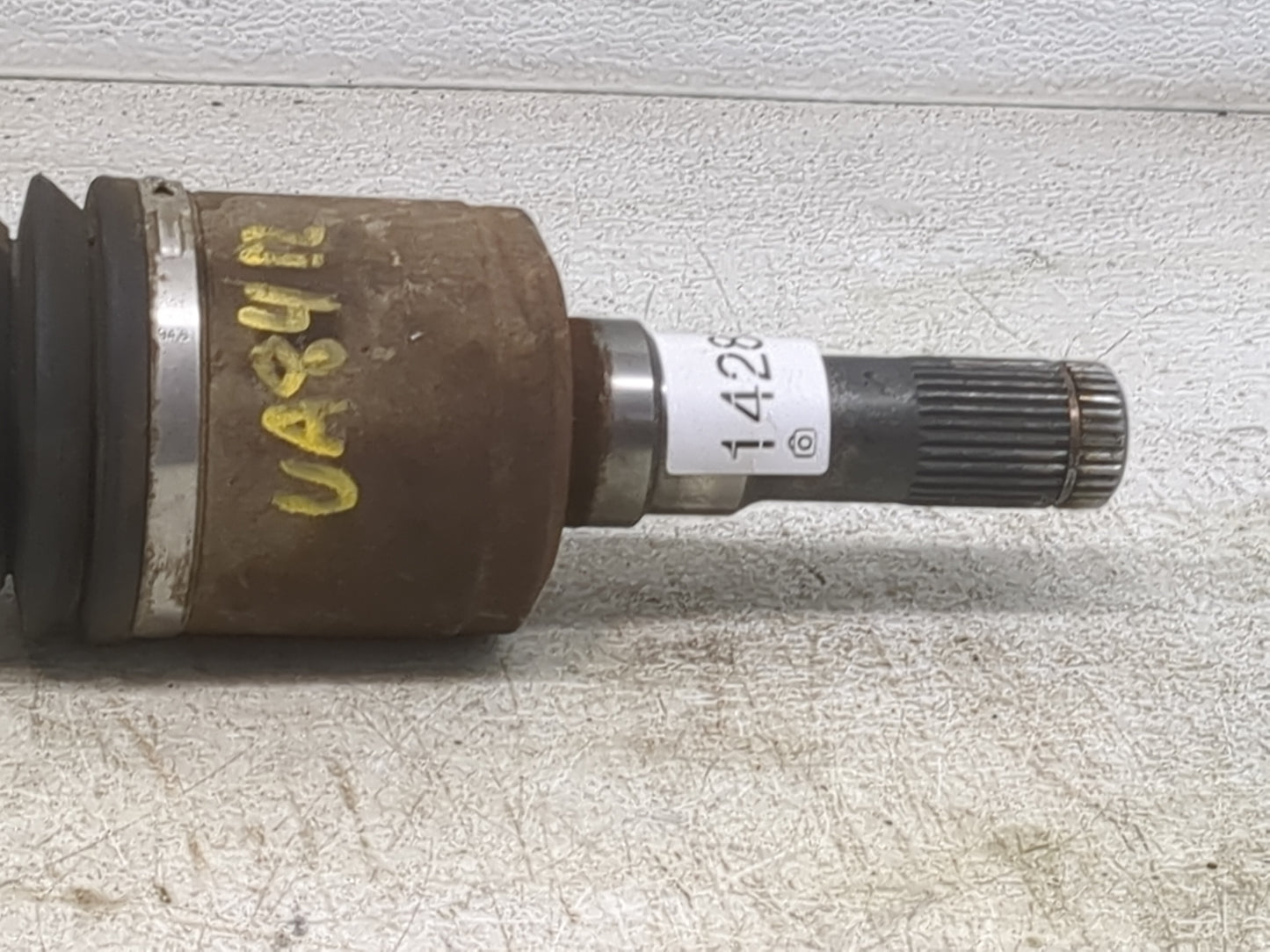 Ford Expedition Axle Shaft Front Driver Cv C/v - Oemusedautoparts1.com