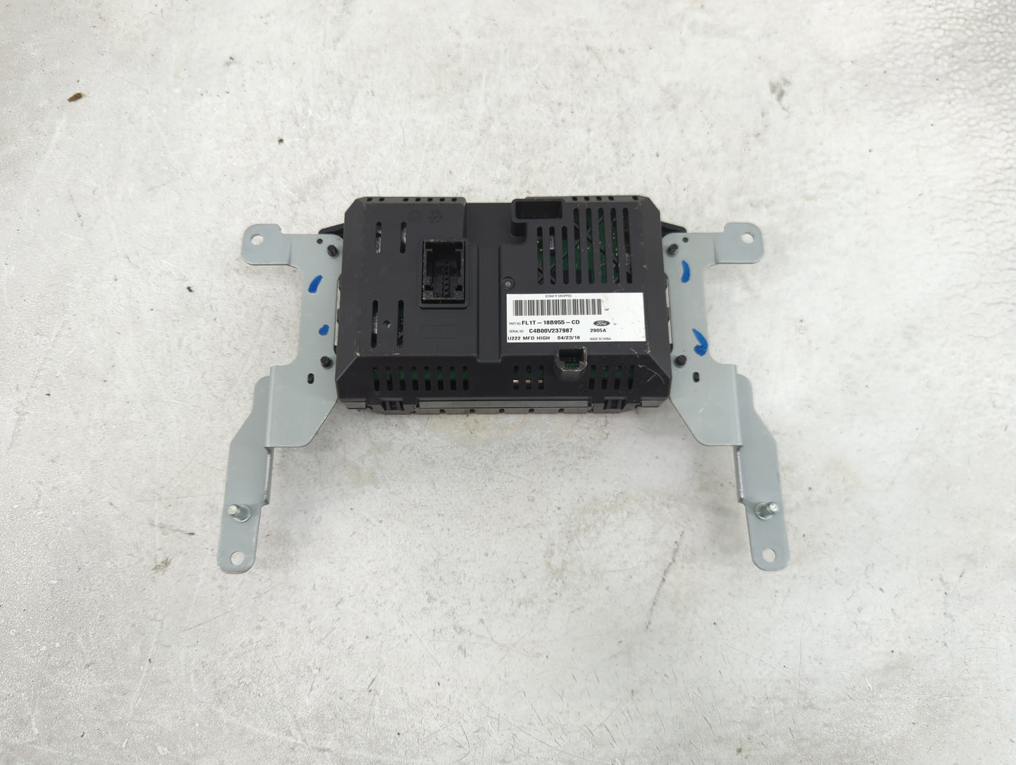 2017 Ford Expedition Information Display Screen Black - Oemusedautoparts1.com