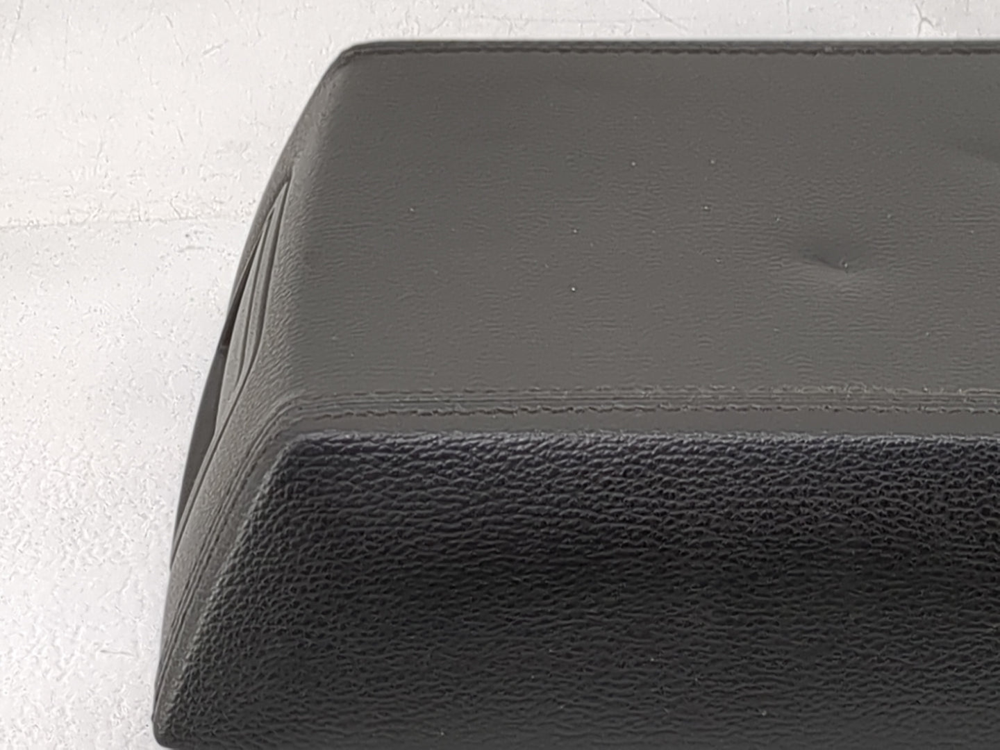 2017 Ford Expedition Center Console Armrest Cover Lid Fits OEM Used Auto Parts - Oemusedautoparts1.com