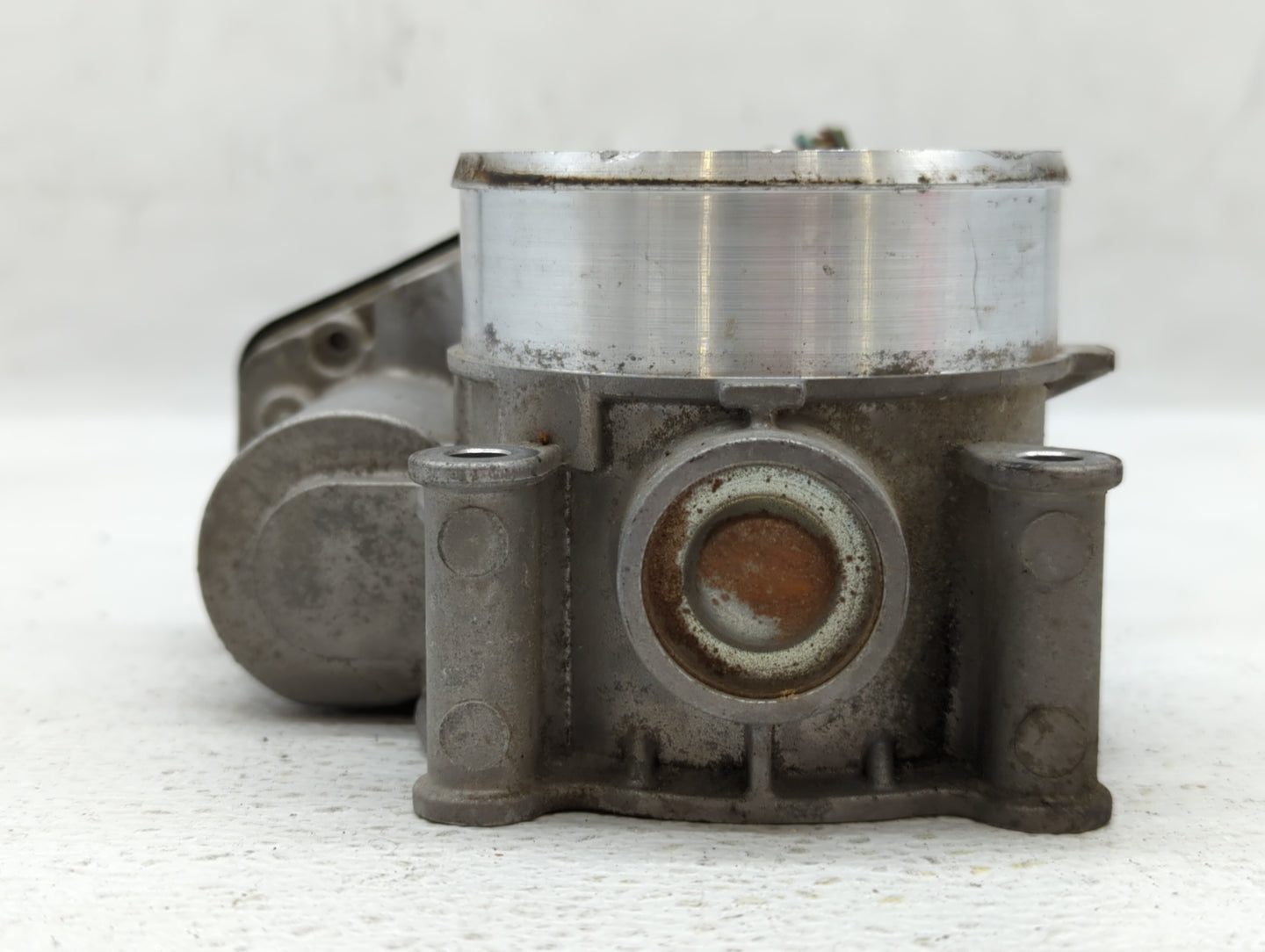 2015-2017 Ford Expedition Throttle Body P/N:3G1611B-0737 Fits Fits 2011 2012 2013 2014 2015 2016 2017 2018 2019 OEM Used Aut