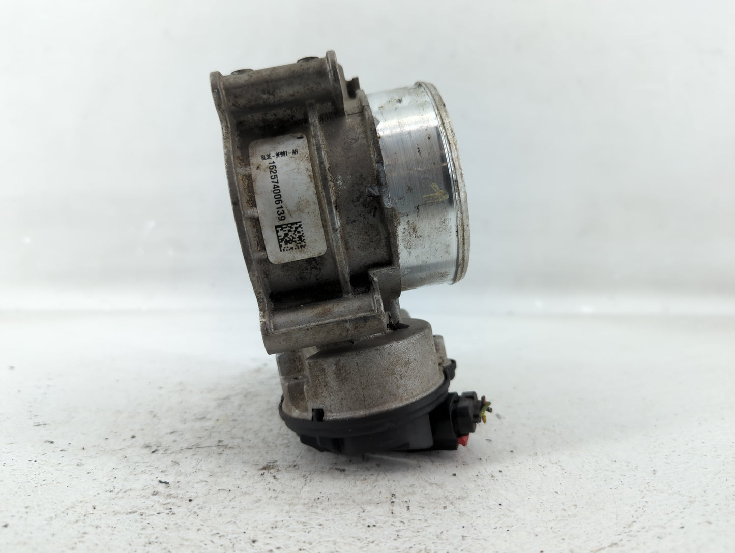 2015-2017 Ford Expedition Throttle Body P/N:BL3E-9F991-AH Fits Fits 2011 2012 2013 2014 2015 2016 2017 2018 2019 OEM Used Au