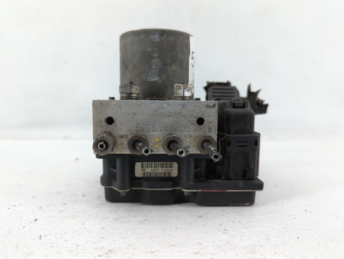 2017 Ford Expedition ABS Pump Control Module Replacement P/N:FL14-2C405-AE Fits OEM Used Auto Parts - Oemusedautoparts1.com