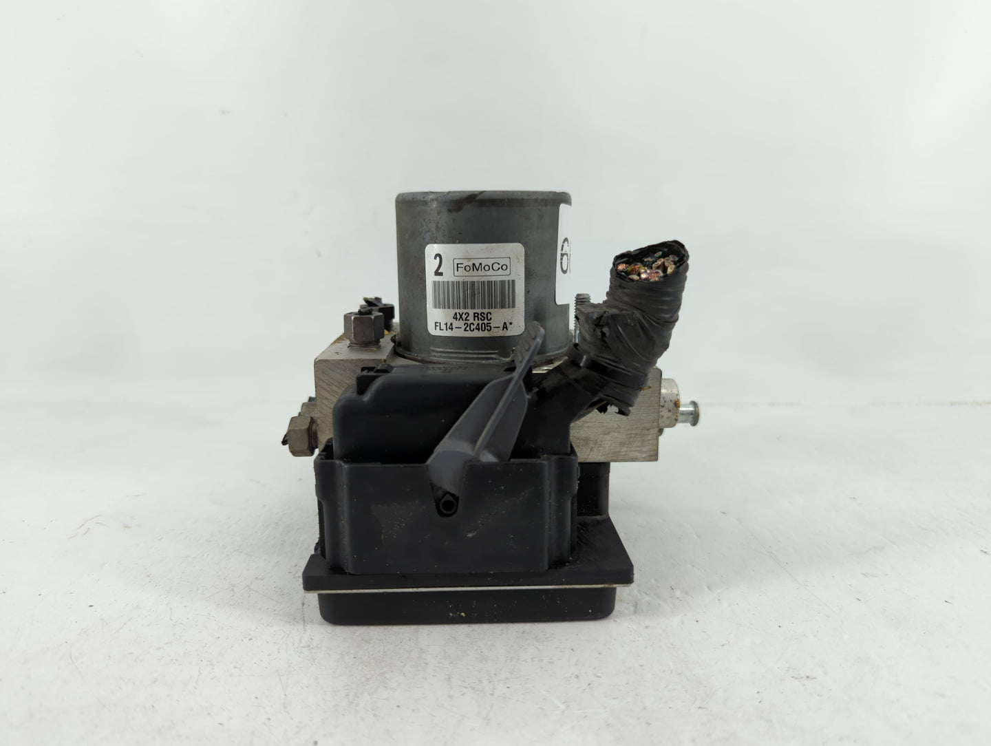 2017 Ford Expedition ABS Pump Control Module Replacement P/N:FL14-2C405-A Fits OEM Used Auto Parts - Oemusedautoparts1.com