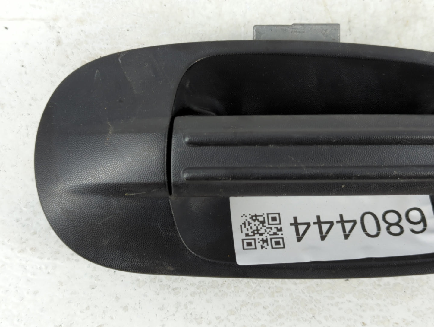 2004 Ford Expedition Passenger Front Right Door Handle Exterior Assembly - Oemusedautoparts1.com