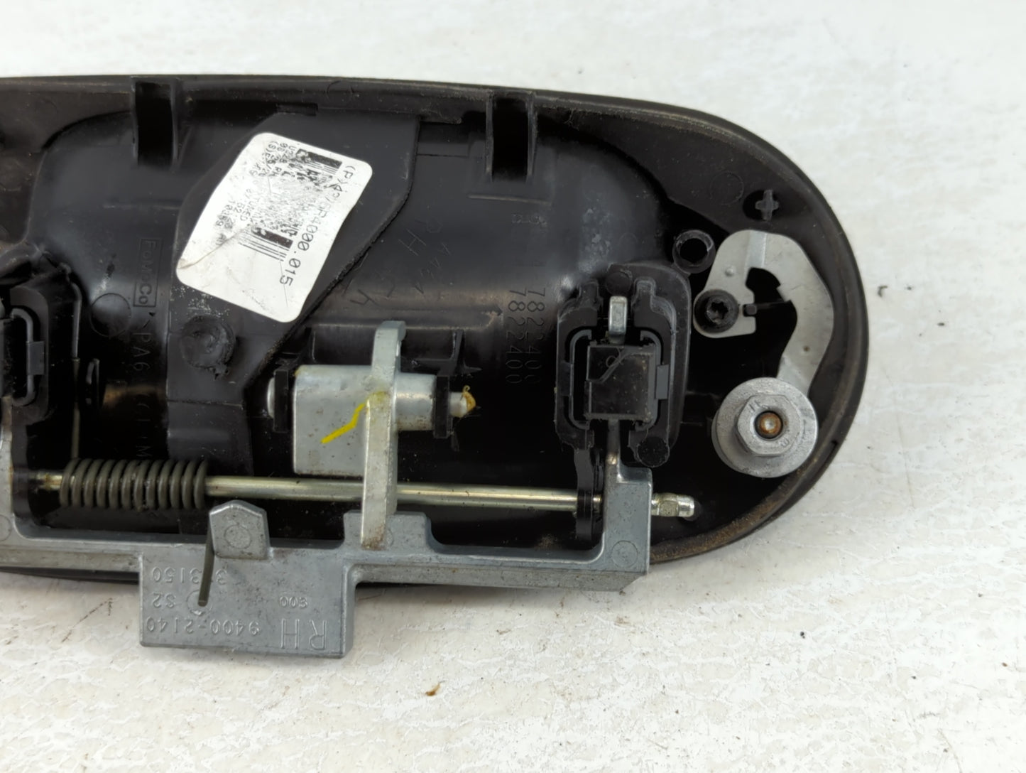 2004 Ford Expedition Passenger Front Right Door Handle Exterior Assembly - Oemusedautoparts1.com