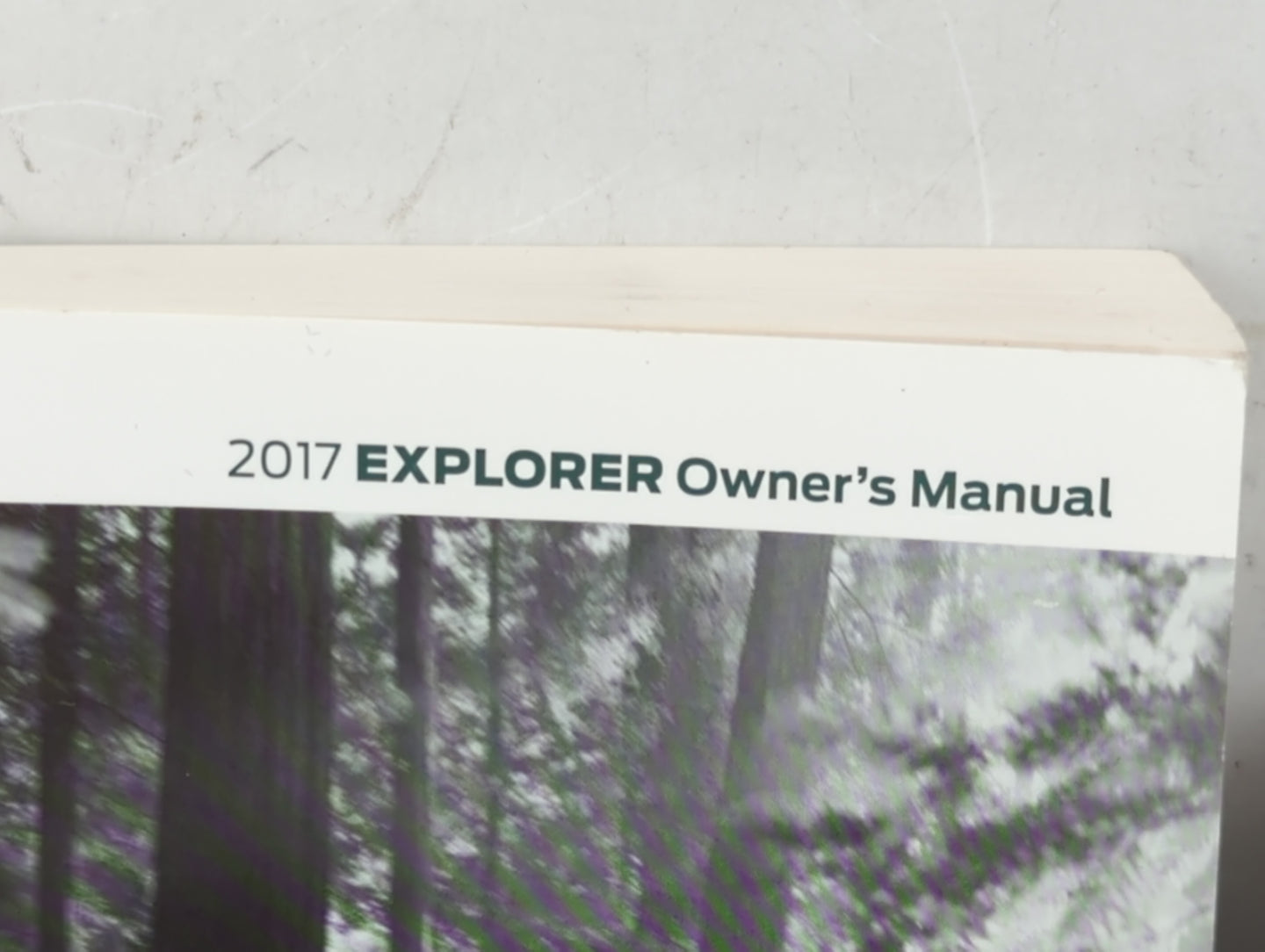 2017 Ford Explorer Owners Manual Book Guide P/N:HL2J 19A321 AA OEM Used Auto Parts - Oemusedautoparts1.com