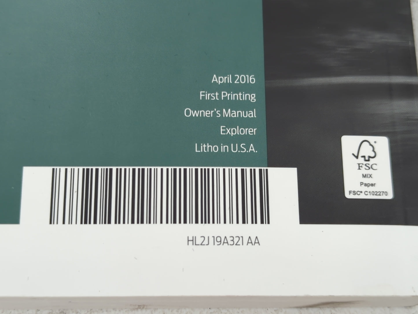 2017 Ford Explorer Owners Manual Book Guide P/N:HL2J 19A321 AA OEM Used Auto Parts - Oemusedautoparts1.com