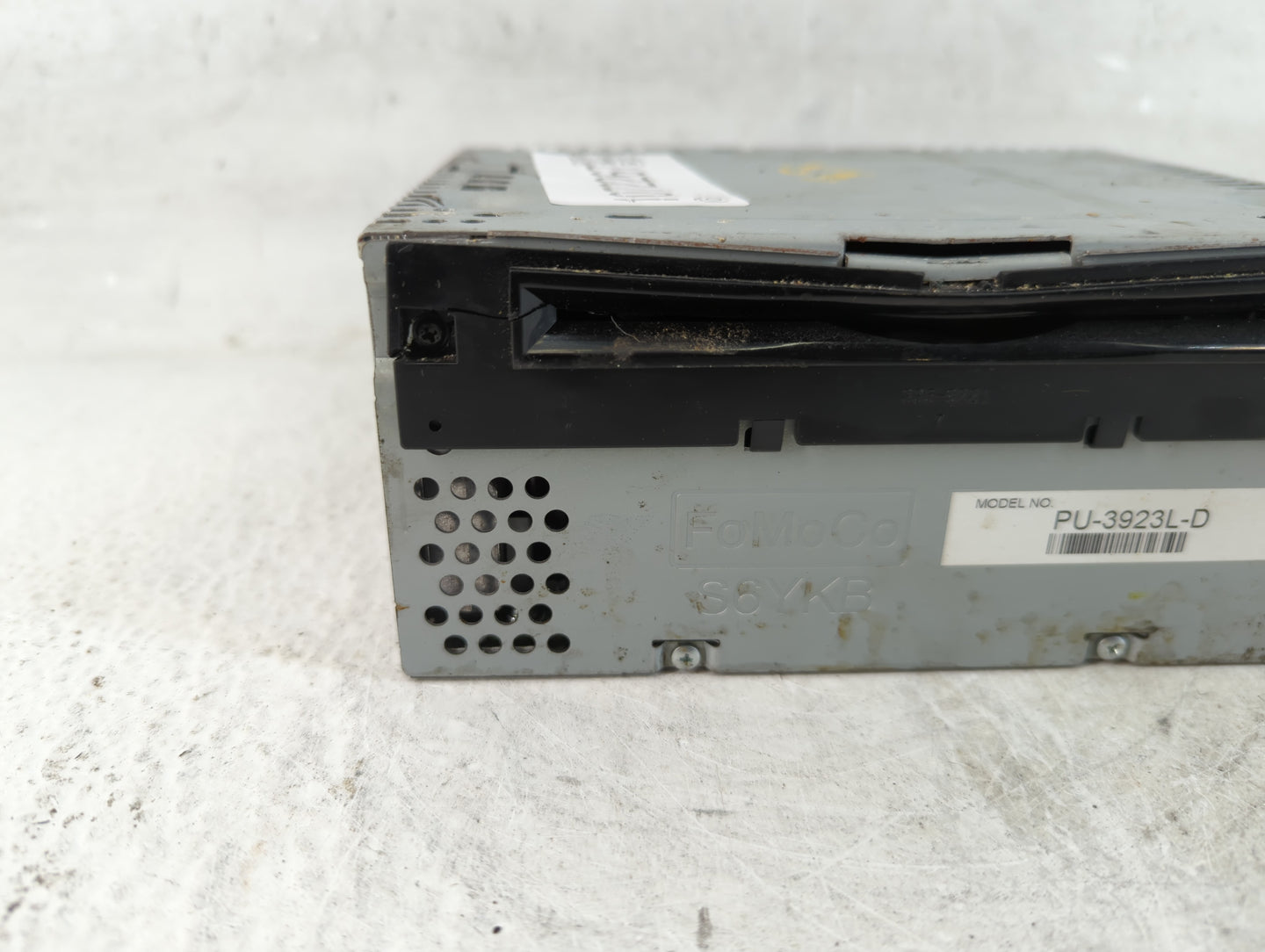 2017 Ford Explorer Radio AM FM Cd Player Receiver Replacement P/N:HB5T-19C107-CB Fits OEM Used Auto Parts - Oemusedautoparts