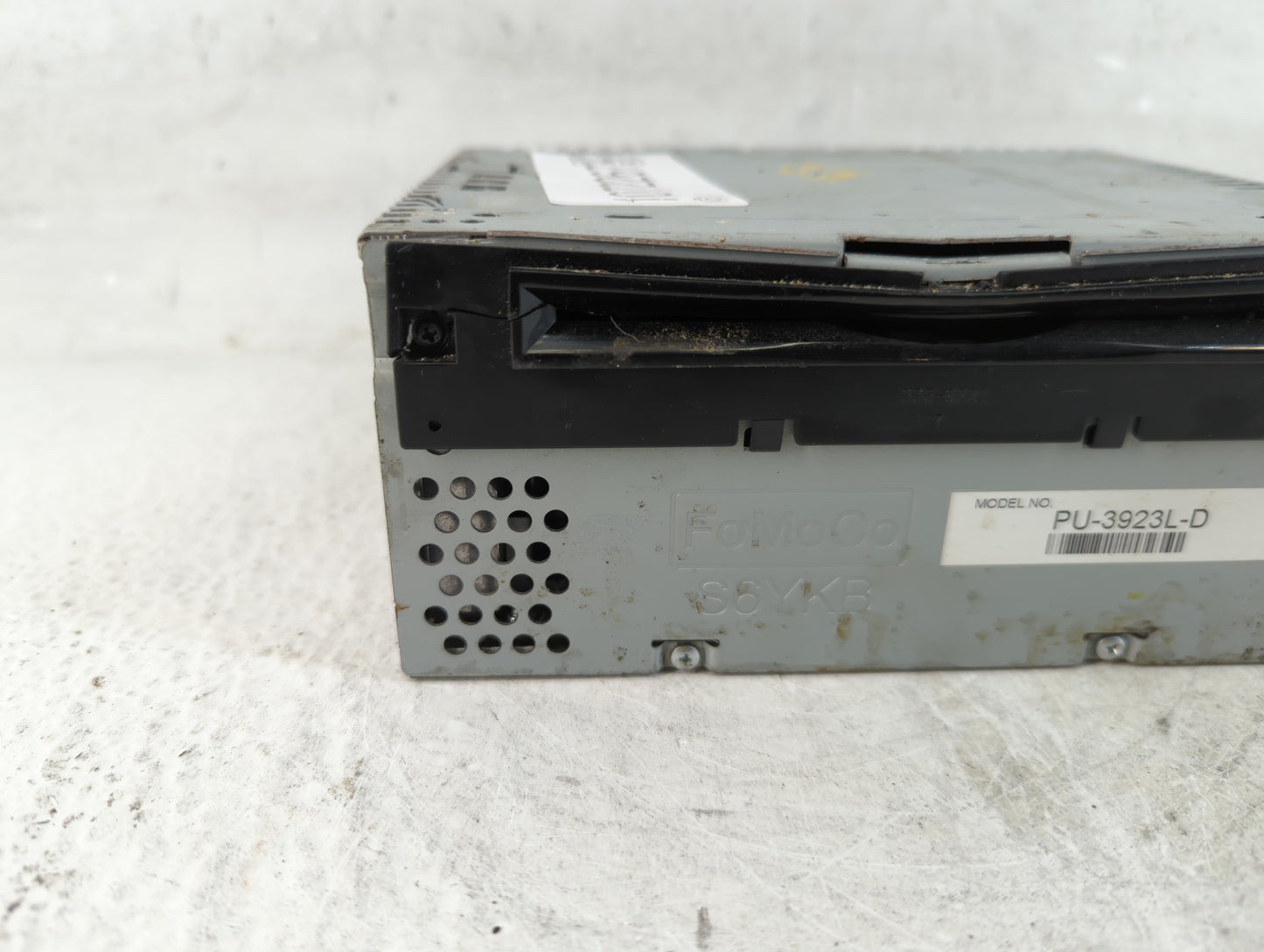 2017 Ford Explorer Radio AM FM Cd Player Receiver Replacement P/N:HB5T-19C107-CB Fits OEM Used Auto Parts - Oemusedautoparts