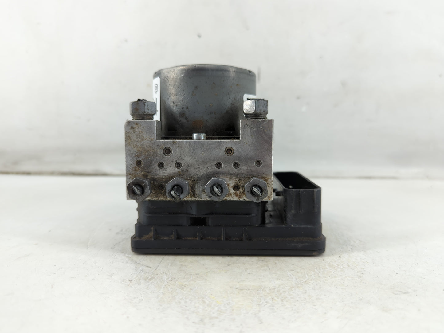 2017 Ford Explorer ABS Pump Control Module Replacement P/N:HB53-2C405-AB Fits OEM Used Auto Parts - Oemusedautoparts1.com
