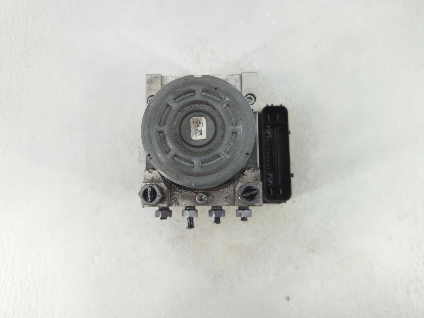 2017 Ford Explorer ABS Pump Control Module Replacement P/N:HB53-2C405-AB Fits OEM Used Auto Parts - Oemusedautoparts1.com