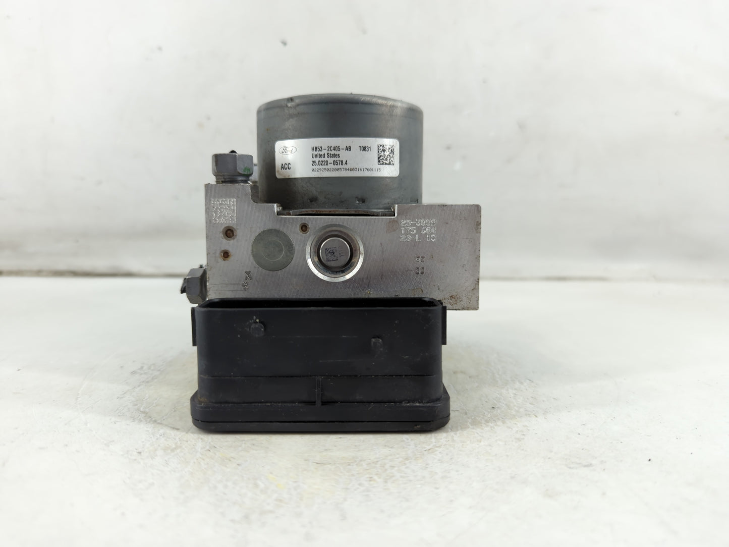 2017 Ford Explorer ABS Pump Control Module Replacement P/N:HB53-2C405-AB Fits OEM Used Auto Parts - Oemusedautoparts1.com