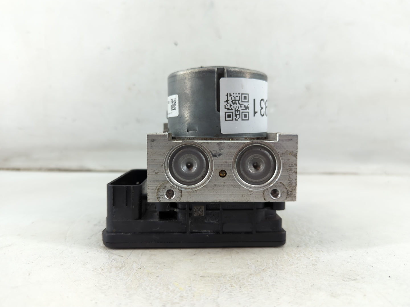 2017 Ford Explorer ABS Pump Control Module Replacement P/N:HB53-2C405-AB Fits OEM Used Auto Parts - Oemusedautoparts1.com