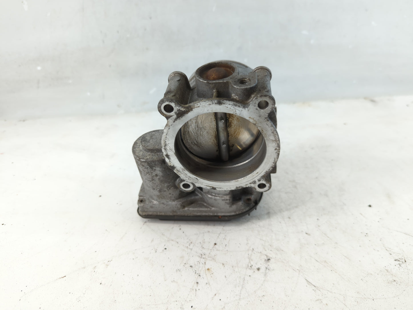 2011-2019 Ford Explorer Throttle Body Fits Fits 2011 2012 2013 2014 2015 2016 2017 2018 2019 OEM Used Auto Parts - Oemusedau