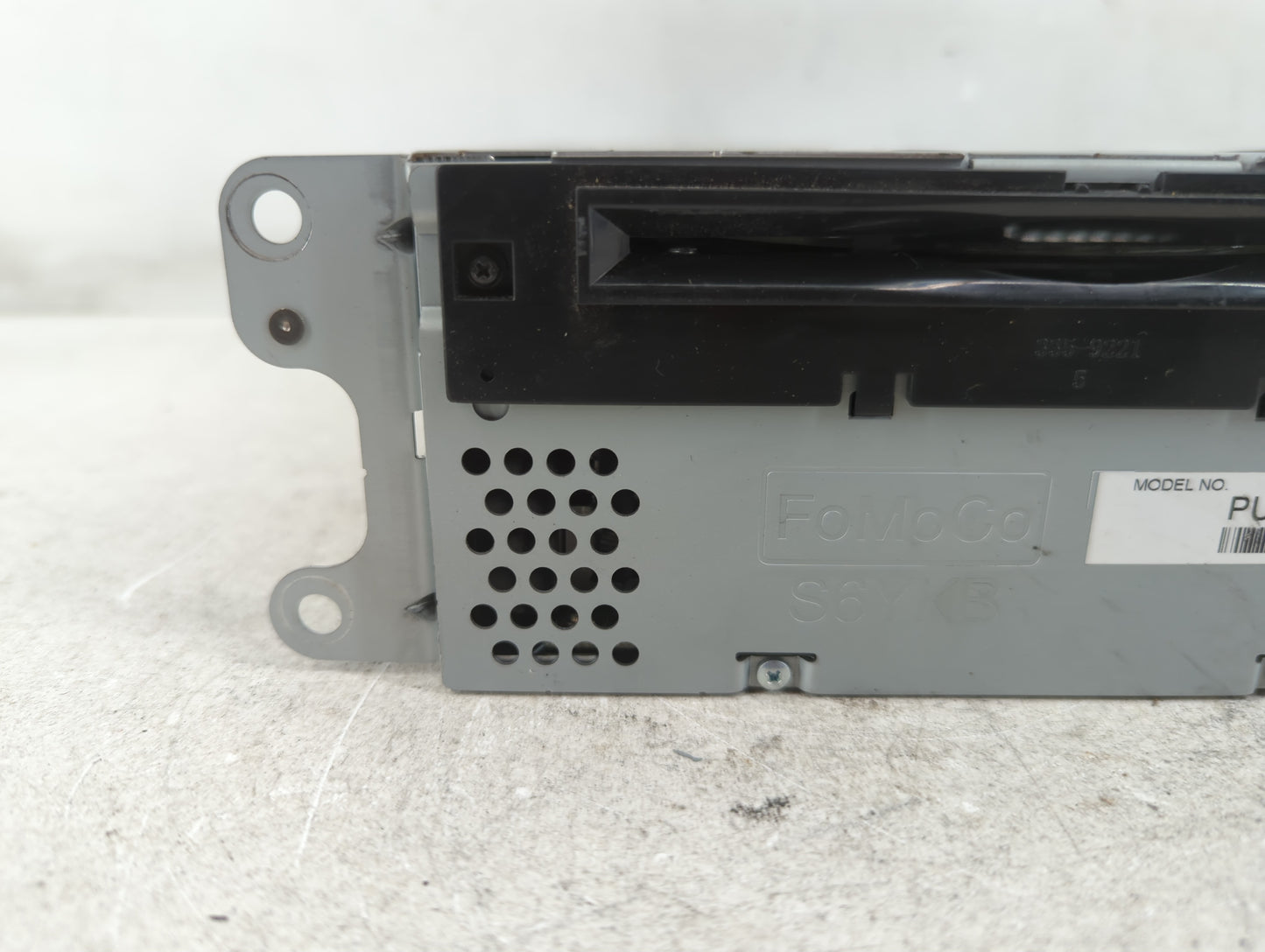 2017 Ford Explorer Radio AM FM Cd Player Receiver Replacement P/N:GB5T-19C107-KB Fits OEM Used Auto Parts - Oemusedautoparts