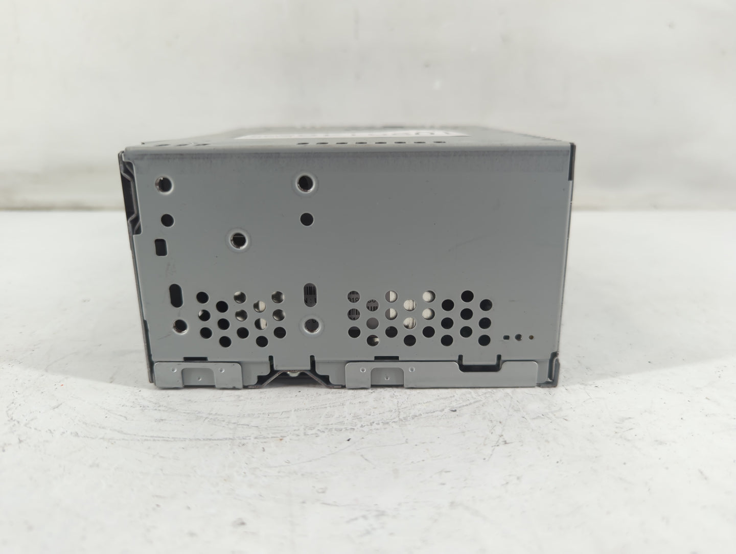 2016-2017 Ford Explorer Radio AM FM Cd Player Receiver Replacement P/N:HB5T-19C107-BA Fits Fits 2016 2017 OEM Used Auto Part