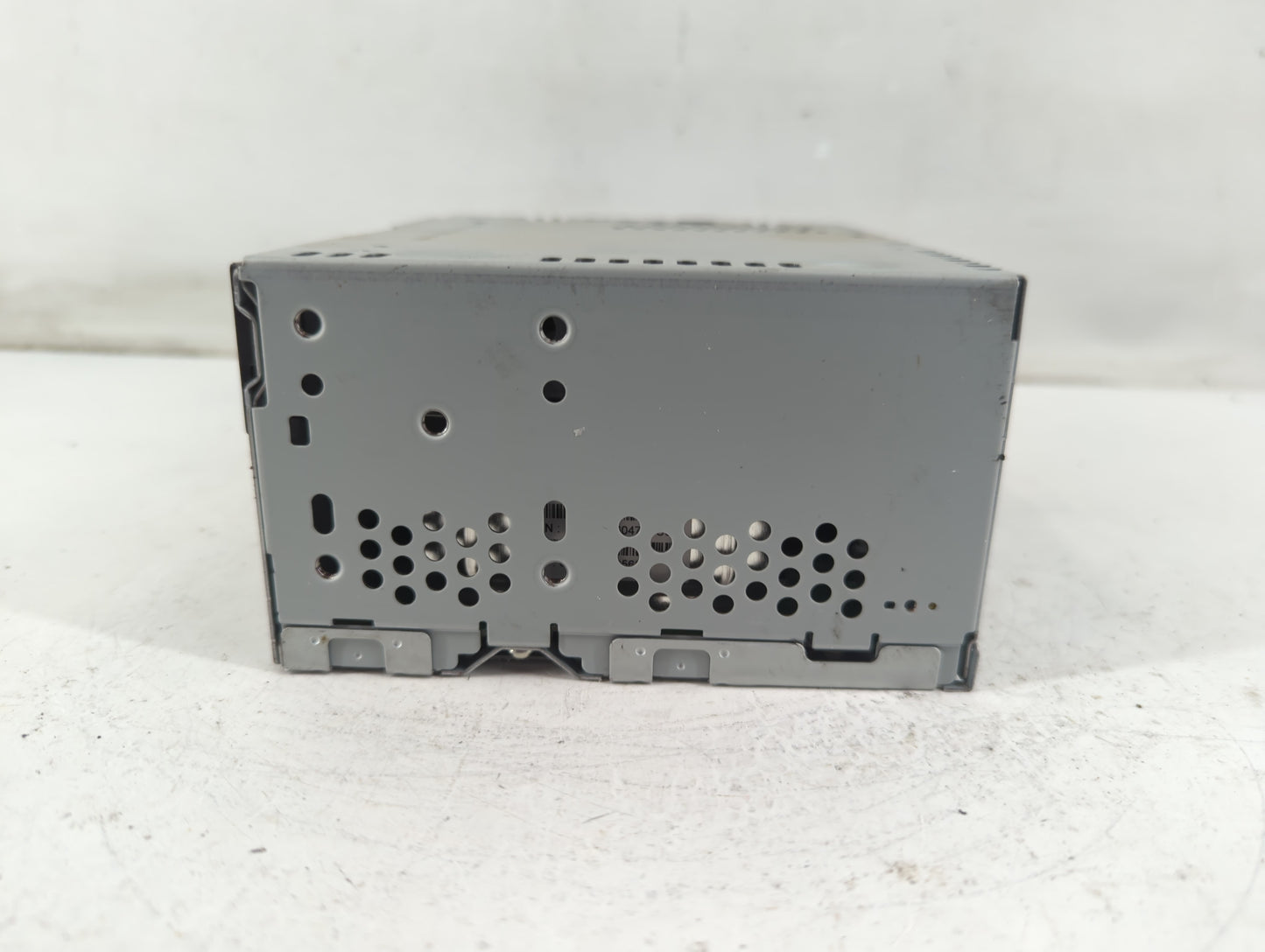 2016-2017 Ford Explorer Radio AM FM Cd Player Receiver Replacement P/N:GB5T-19C107-BG Fits Fits 2016 2017 OEM Used Auto Part