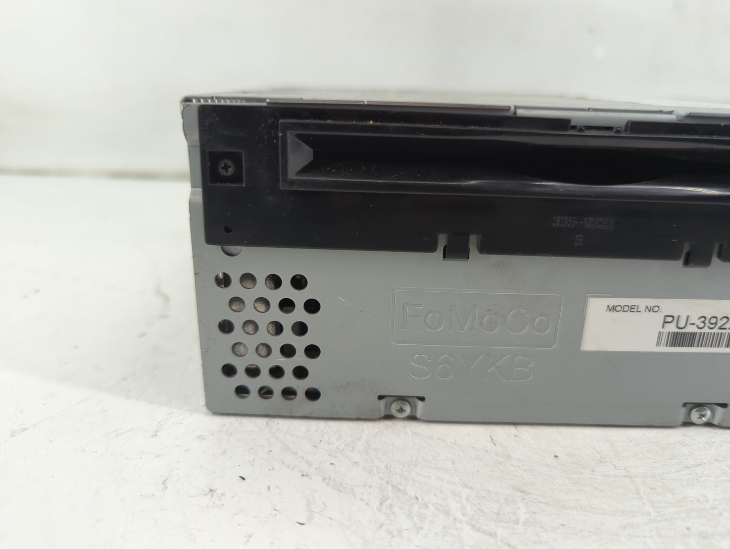 2016-2017 Ford Explorer Radio AM FM Cd Player Receiver Replacement P/N:GB5T-19C107-BG Fits Fits 2016 2017 OEM Used Auto Part