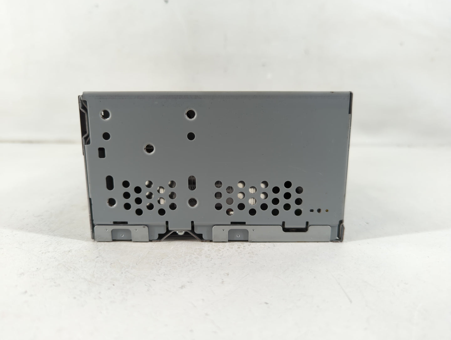 2016-2017 Ford Explorer Radio AM FM Cd Player Receiver Replacement P/N:HB5T-19C107-BA Fits Fits 2016 2017 OEM Used Auto Part