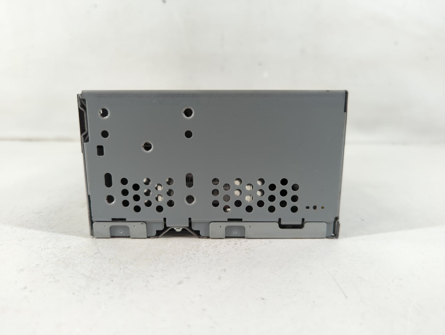 2016-2017 Ford Explorer Radio AM FM Cd Player Receiver Replacement P/N:HB5T-19C107-BA Fits Fits 2016 2017 OEM Used Auto Part