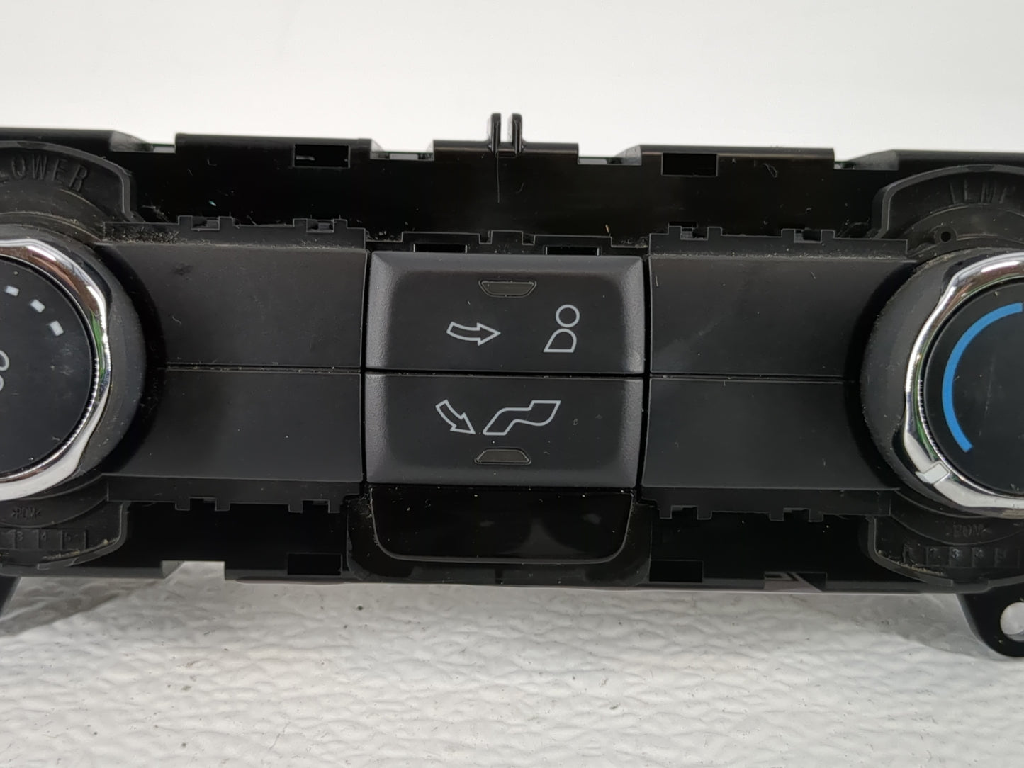 2017 Ford Explorer Climate Control Module Temperature AC/Heater Replacement P/N:GB5T-19980-BE Fits OEM Used Auto Parts - Oem