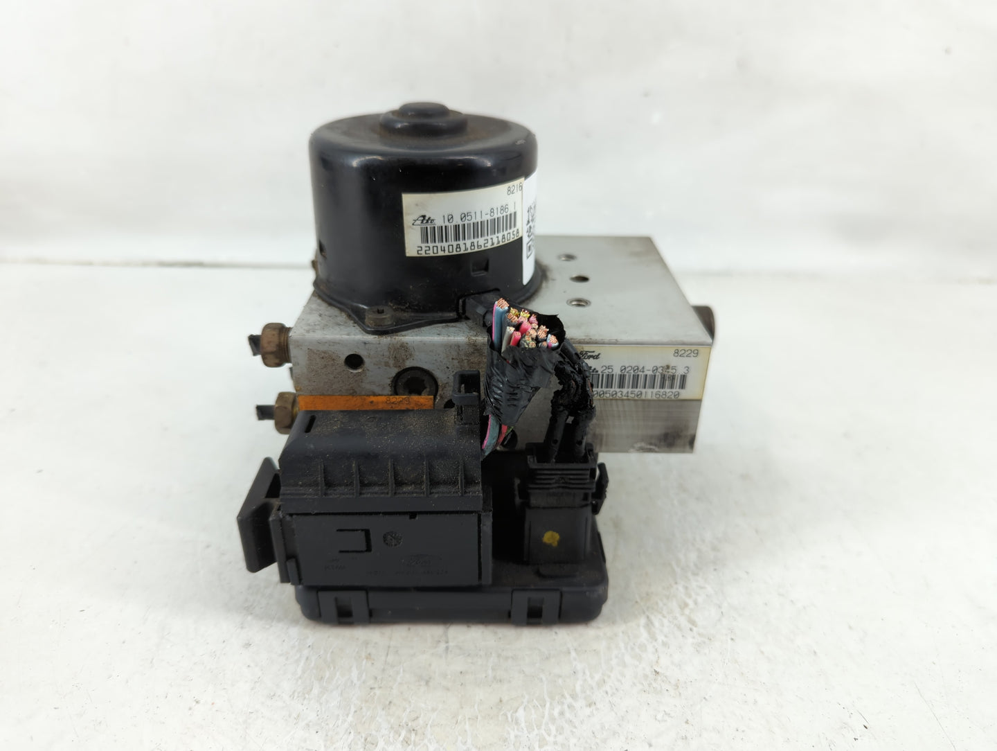 2017 Ford Explorer ABS Pump Control Module Replacement P/N:0511-8186 Fits OEM Used Auto Parts - Oemusedautoparts1.com